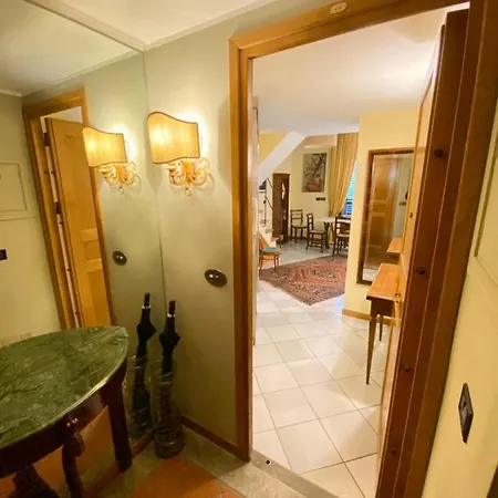 Voile Rouge Apartment Palermo